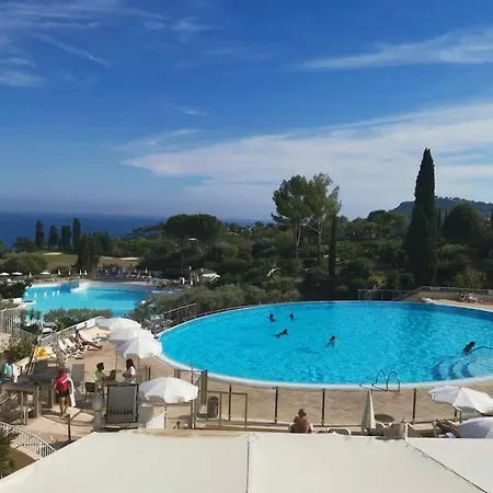 Apartament Raphael - Cap Esterel- 5 Couchages- Parking Couvert Saint-Raphaël