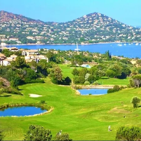 Raphael - Cap Esterel- 5 Couchages- Parking Couvert 公寓