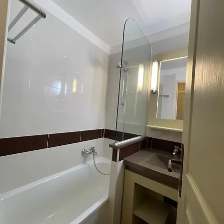 Raphael - Cap Esterel- 5 Couchages- Parking Couvert