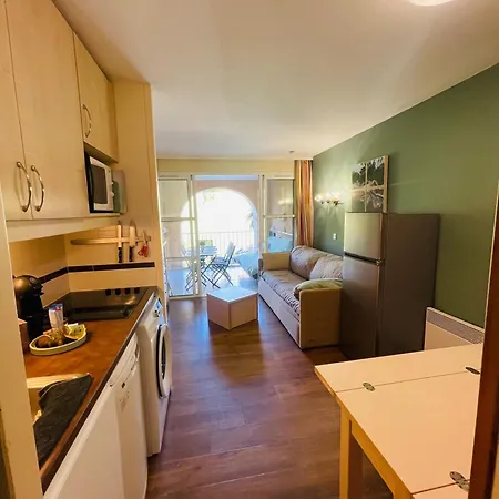 Raphael - Cap Esterel- 5 Couchages- Parking Couvert