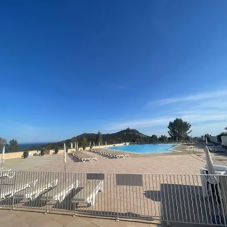 Raphael - Cap Esterel- 5 Couchages- Parking Couvert דירה