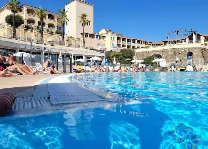 Apartment Raphael - Cap Esterel- 5 Couchages- Parking Couvert *