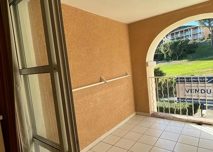 Raphael - Cap Esterel- 5 Couchages- Parking Couvert Apartment *