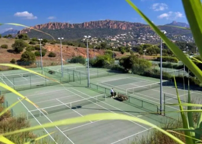 Apartment Raphael - Cap Esterel- 5 Couchages- Parking Couvert