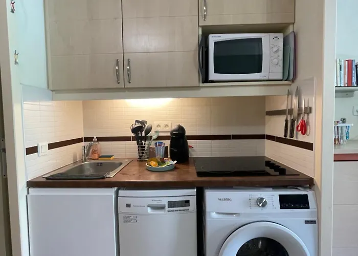 Apartment Raphael - Cap Esterel- 5 Couchages- Parking Couvert Saint-Raphaël