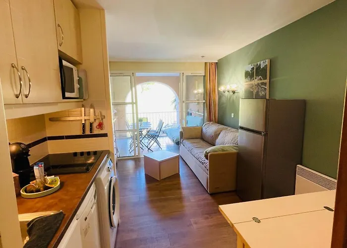 Raphael - Cap Esterel- 5 Couchages- Parking Couvert